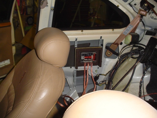 midbassxoverinrearspeaker.JPG